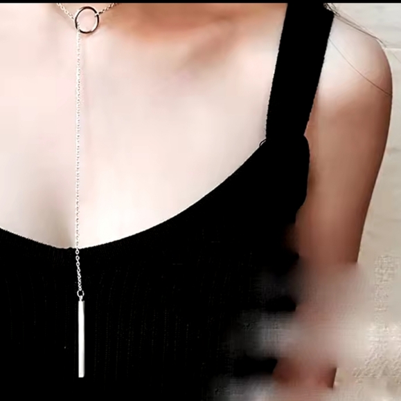 Circle Minimalist Silver Necklace - Picture 3 of 6